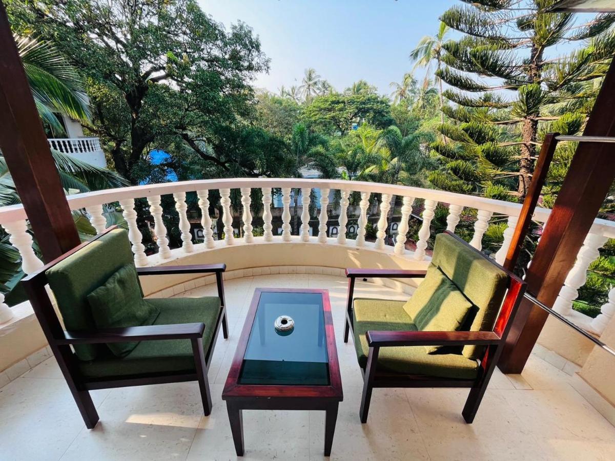 Naga Cottages Morjim Esterno foto